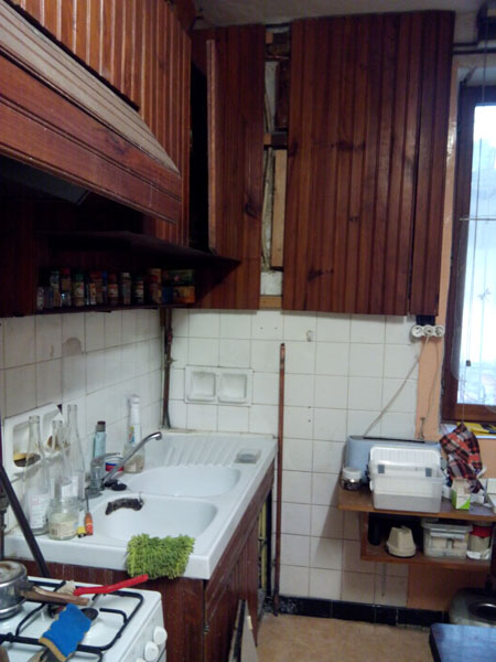 tuyau dans la cuisine 1